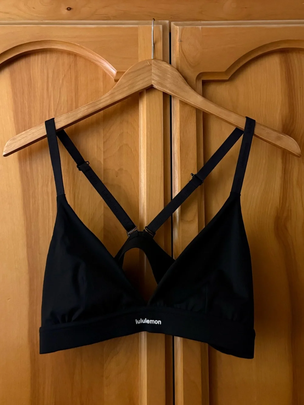 lululemon athletica Black V‑Back Lightweight Bralette